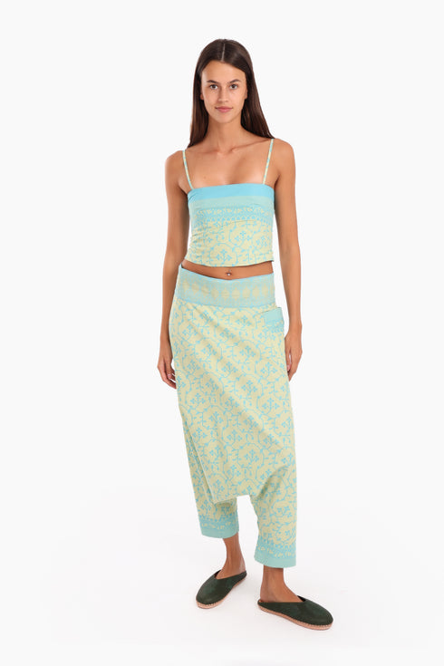 Short top in cotton with adjustable straps